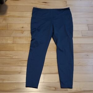 Mondetta Women's Size XL Blue Leggings With A Pattern